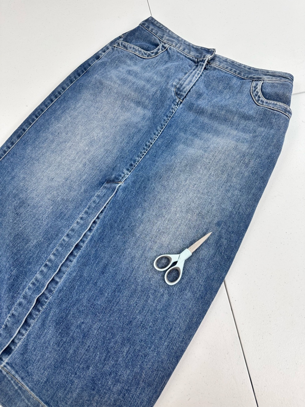 J Jill Denim Midi Skirt Front Slit Stretch Straight Casual Classic Modest 10 - Picture 14 of 14